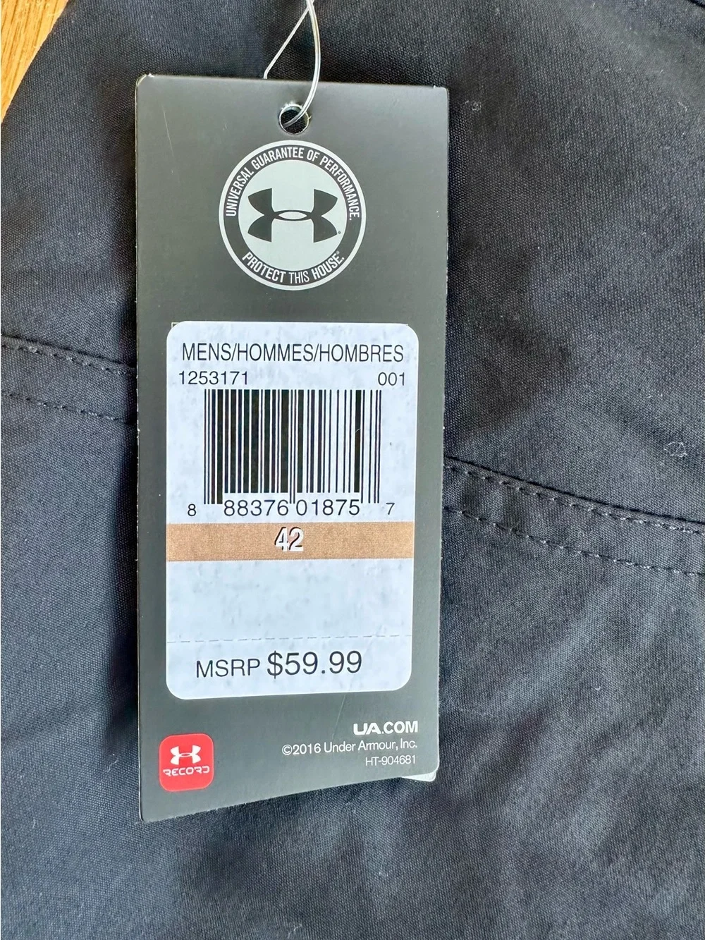 NWT Men's Under Armour Black Shorts